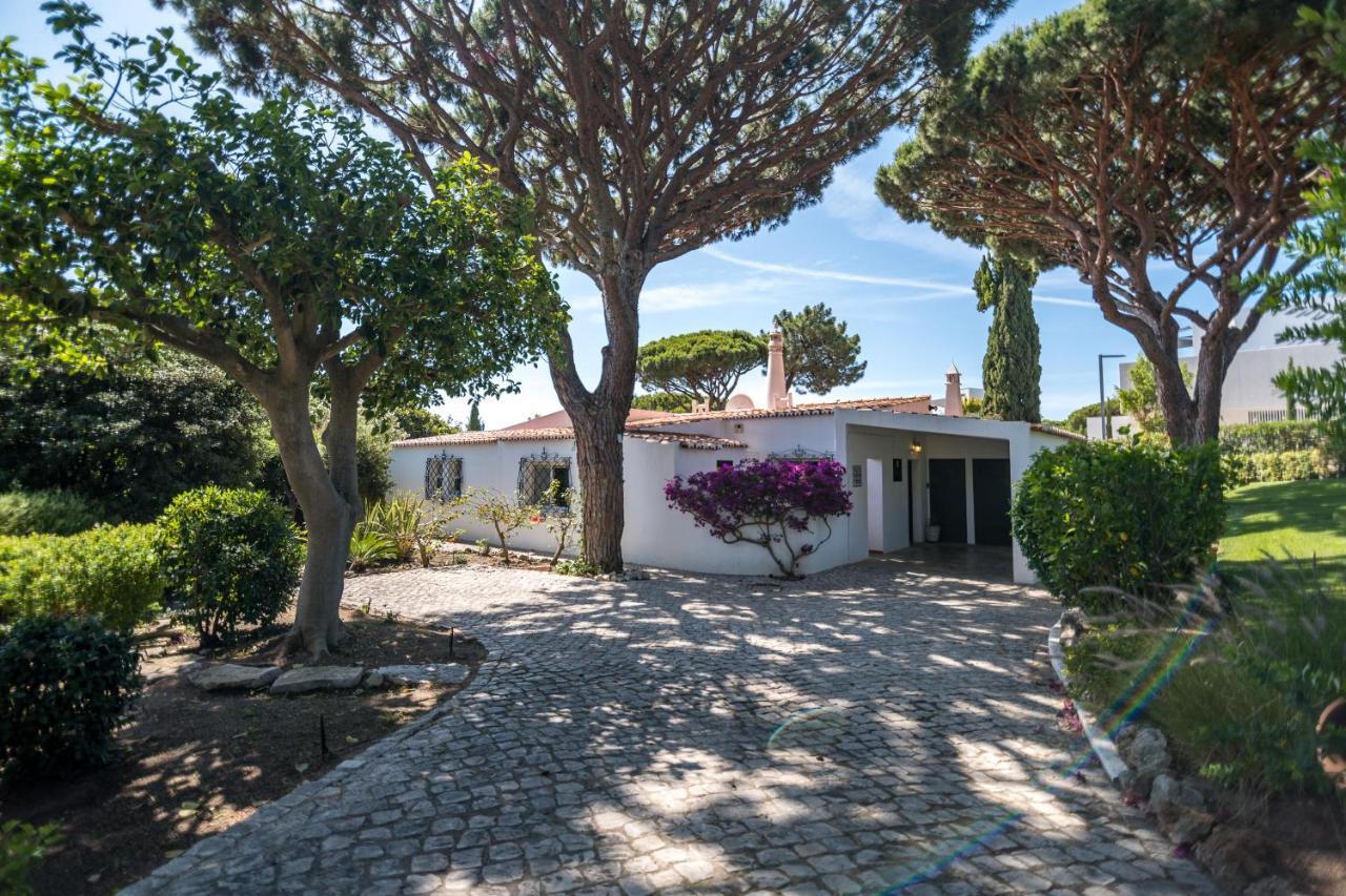 Traditional 3 Bedroom Villa With Great Pool In The Heart Of Vale Do Lobo Vale do Lobo Exterior foto