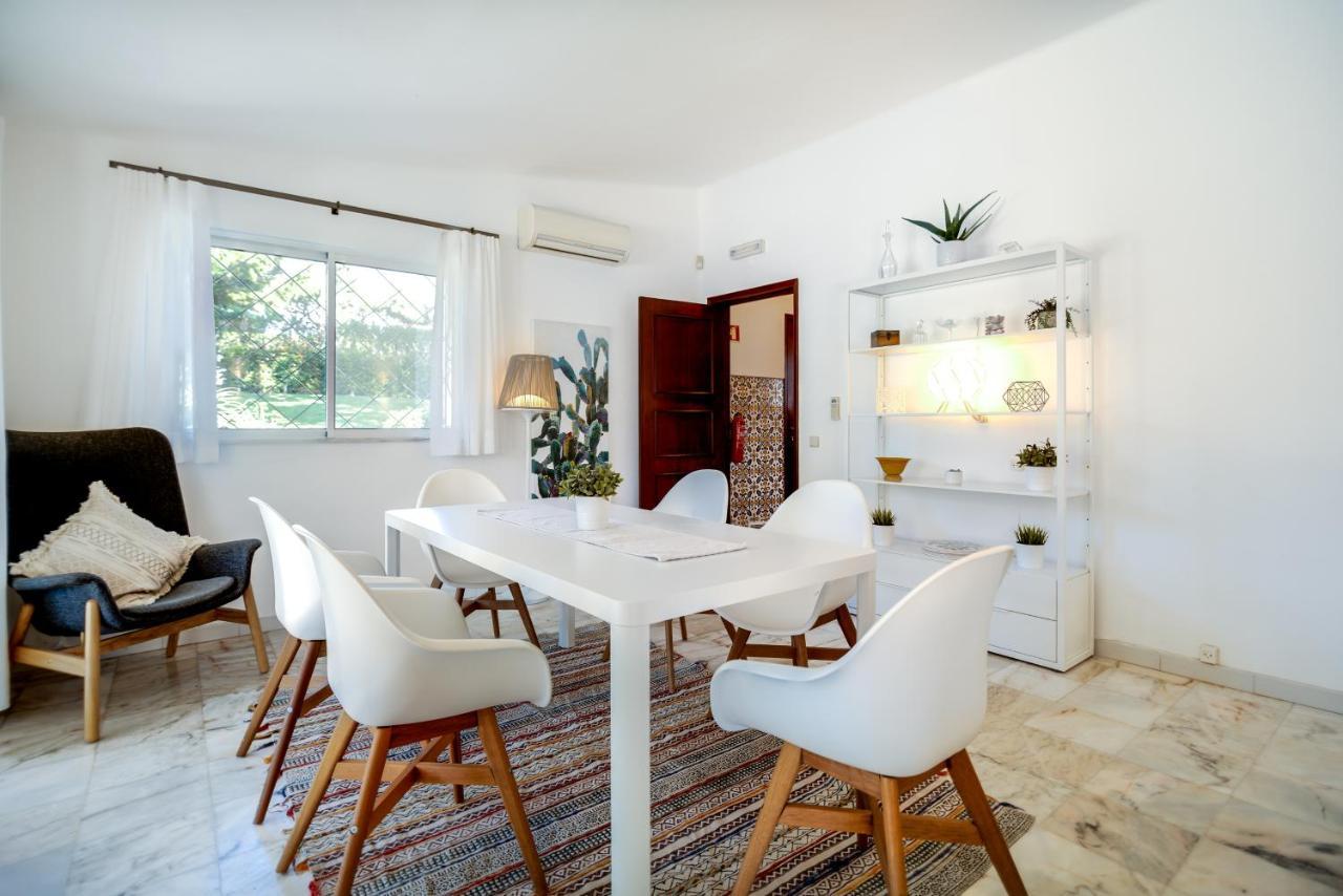 Traditional 3 Bedroom Villa With Great Pool In The Heart Of Vale Do Lobo Vale do Lobo Exterior foto
